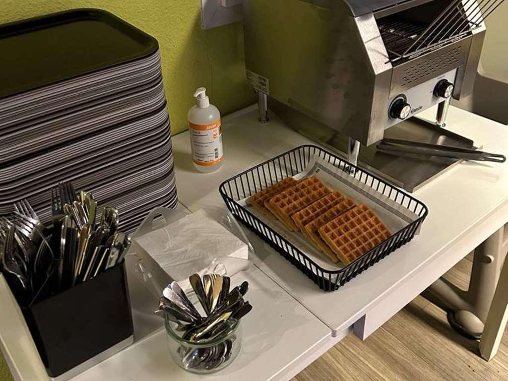 Ibis Budget Nantes Nord Saint Herblain Restaurant bilde